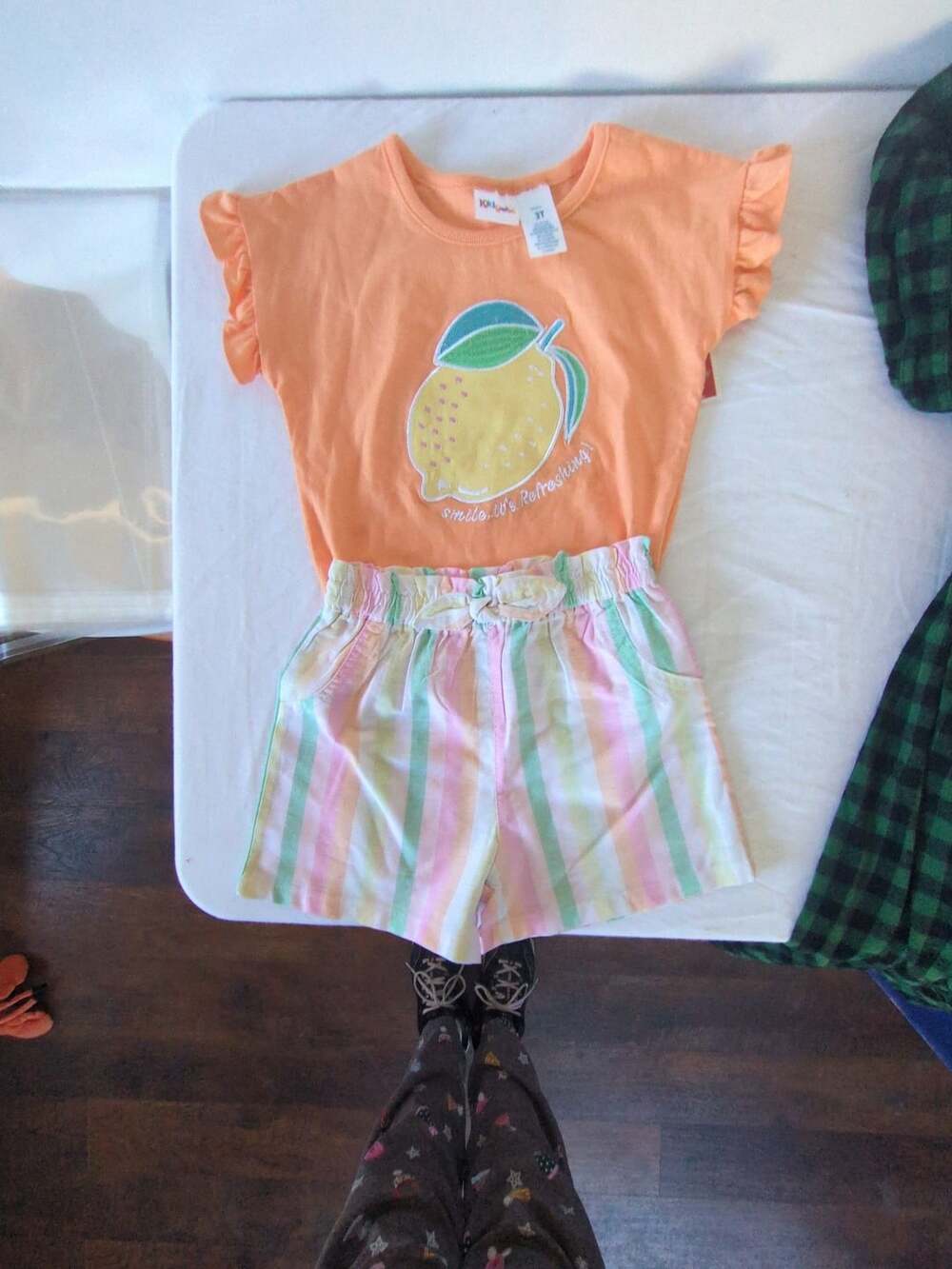 Kidgets Toddlers Orange Lemon Applique Top and Striped Shorts Set Size 3T